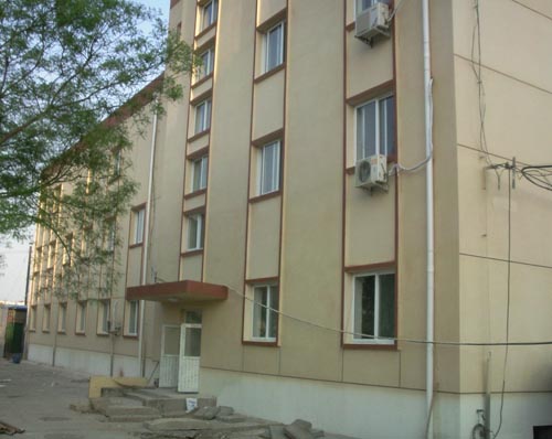 巖片漆工程案例